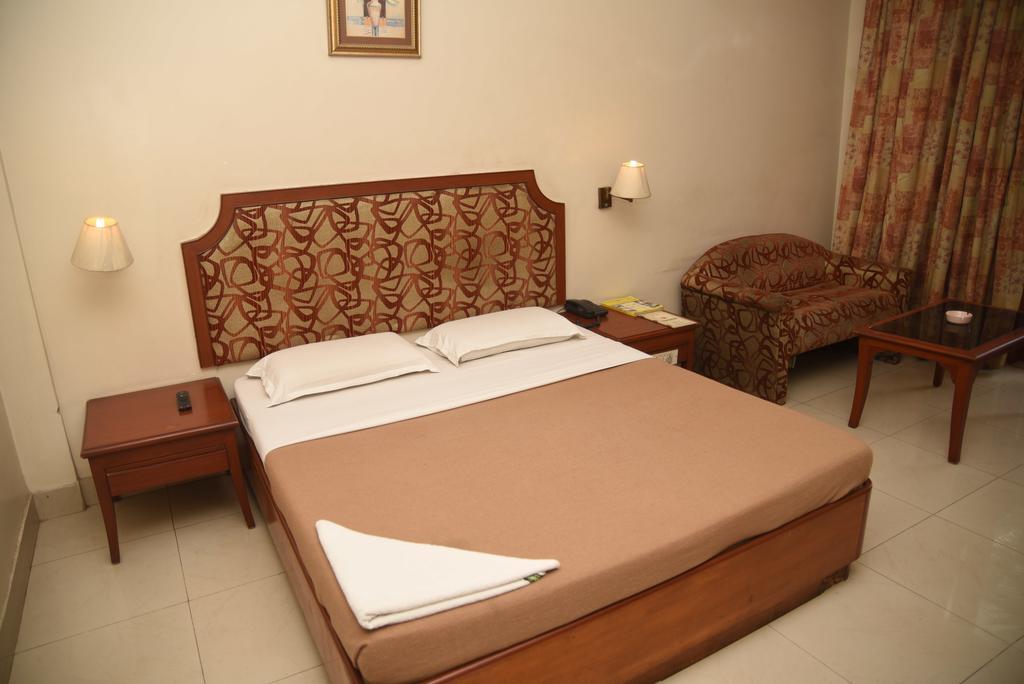 Hotel Maurya Bangalore Luaran gambar
