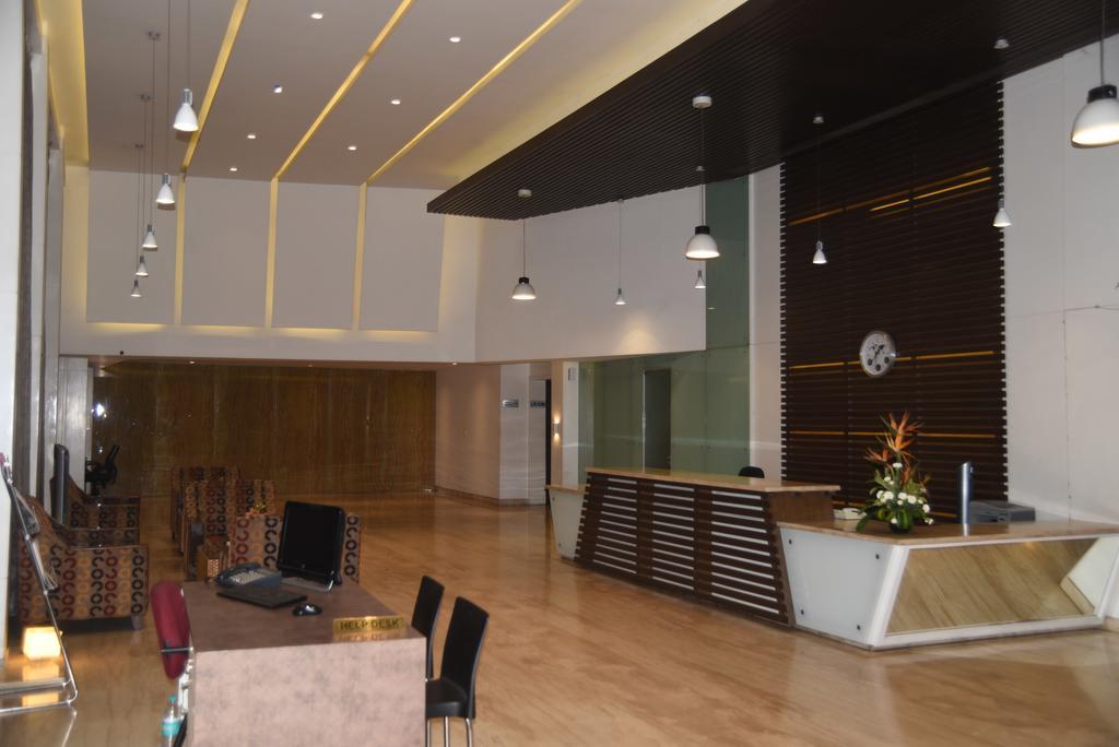 Hotel Maurya Bangalore Luaran gambar