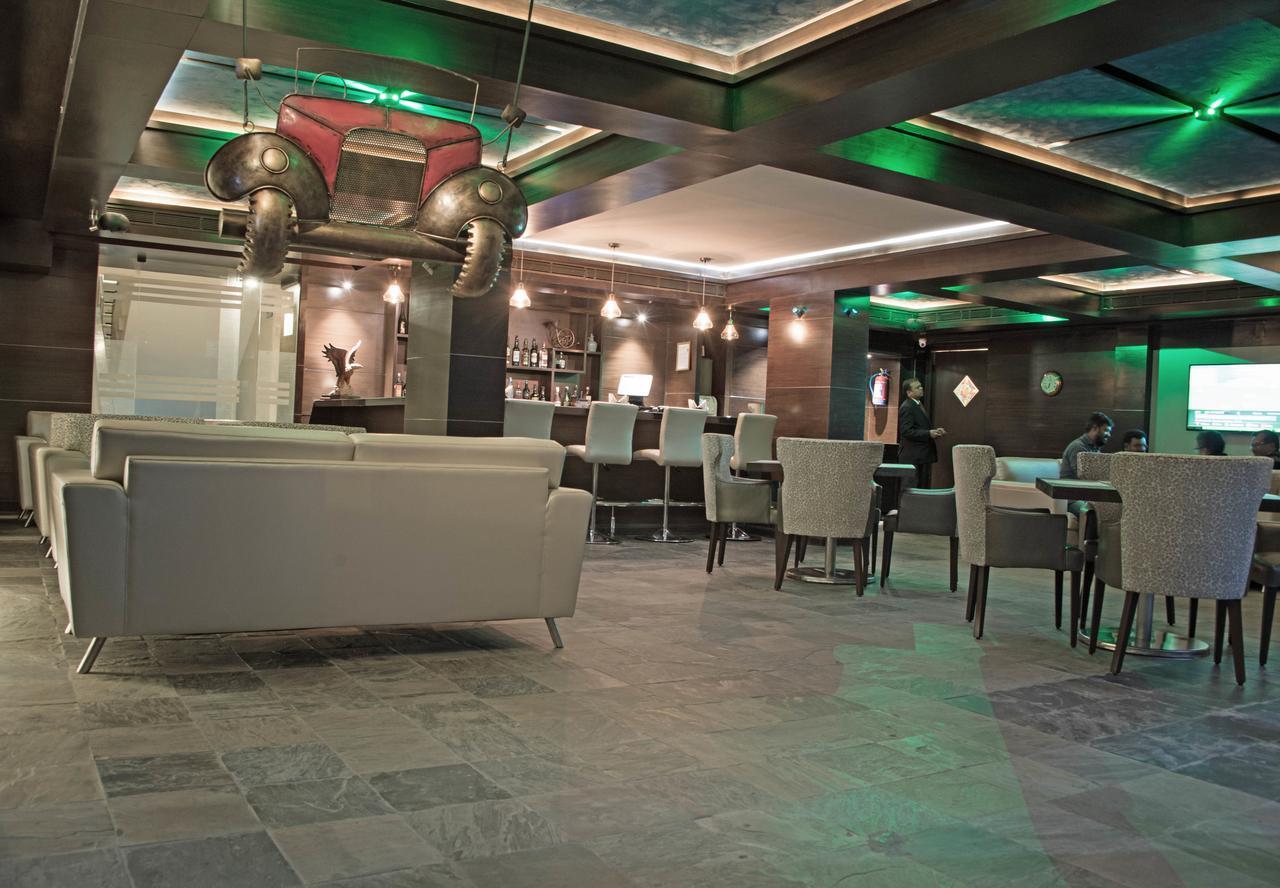 Hotel Maurya Bangalore Luaran gambar