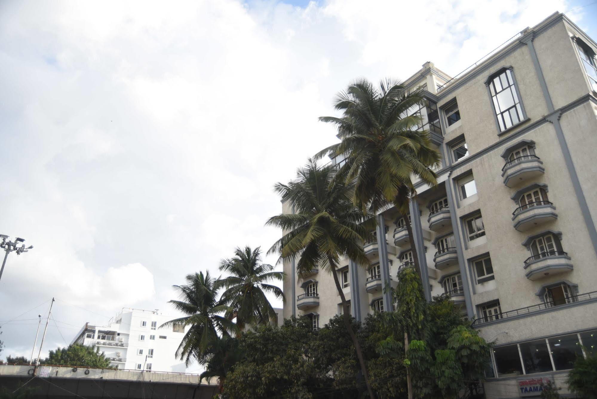 Hotel Maurya Bangalore Luaran gambar