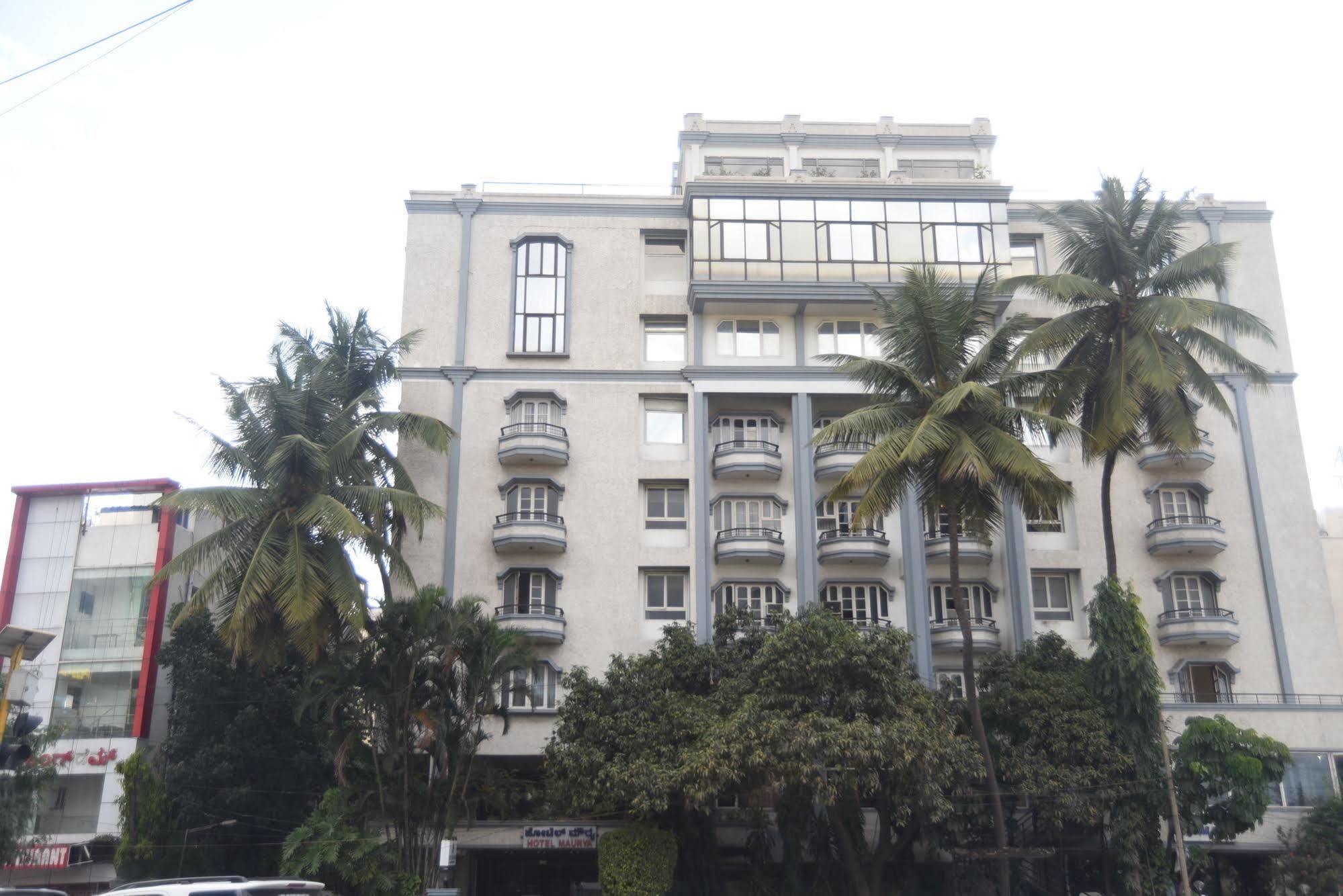 Hotel Maurya Bangalore Luaran gambar